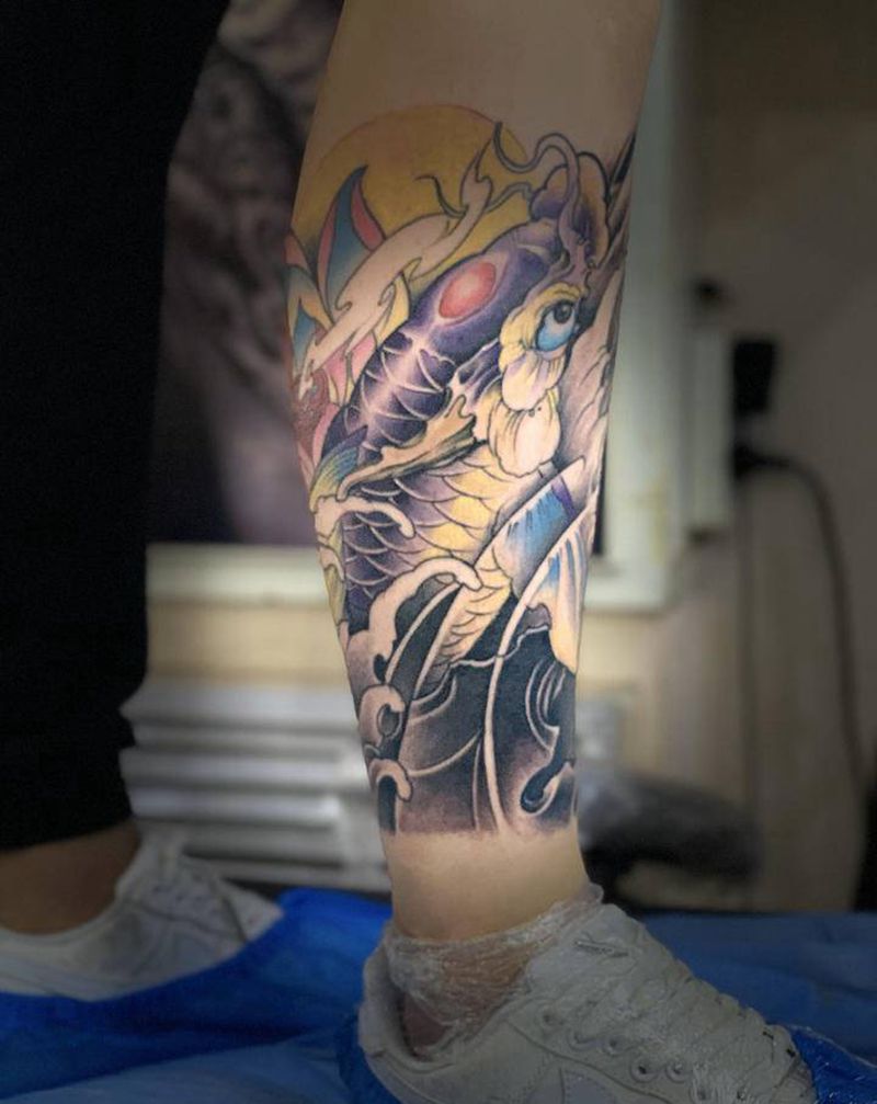 紫禁鱼纹身图片_腿部新传统纹身图案