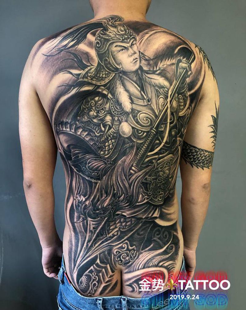 满背赵子龙纹身图片_背部新传统纹身图案