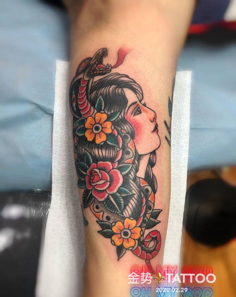 Old school纹身图片_手臂Old School纹身图案