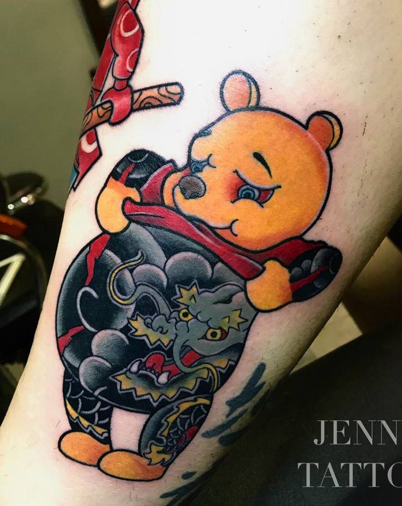 小熊维尼纹身图片_腿部New School日式卡通龙纹身图案