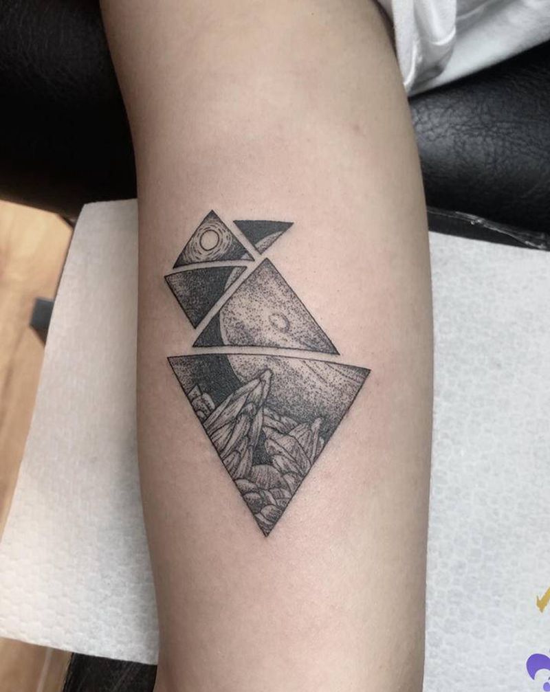 几何小图纹身图片_手臂几何点刺纹身图案