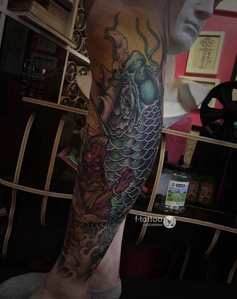小鱼变大鱼.纹身图片_腿部老传统新传统鲤鱼纹身图案