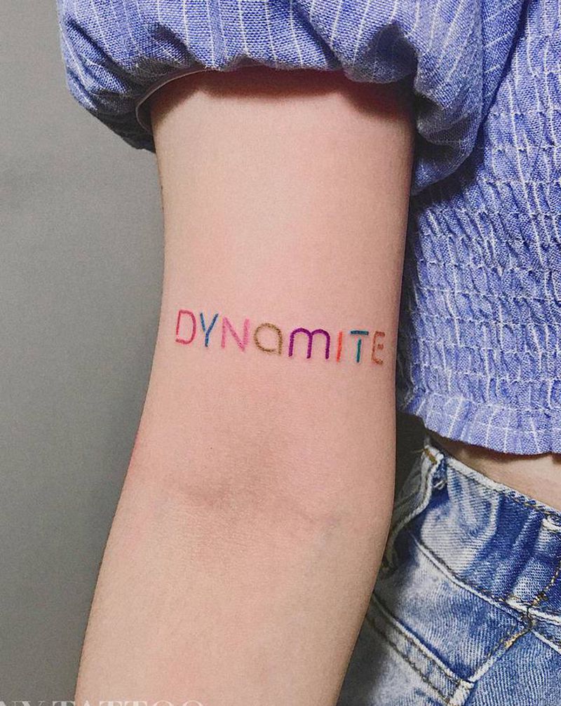 字母设计纹身图片_手臂水彩小图字母卡通纹身图案