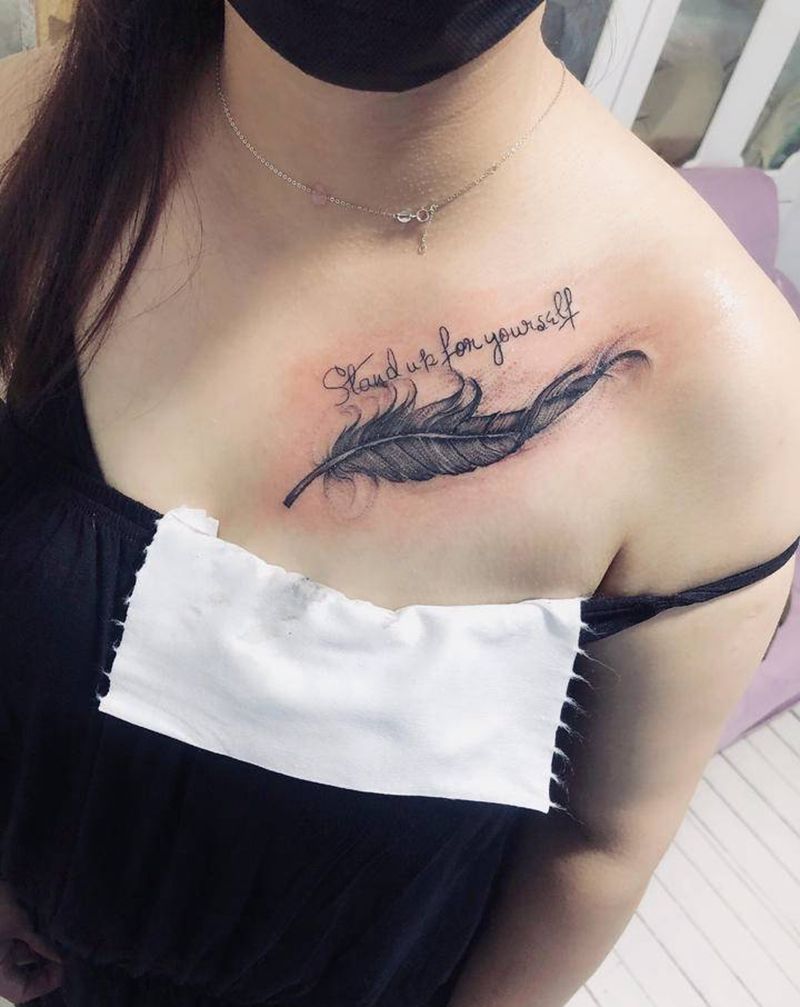 胸小图纹身图片_胸部新传统纹身图案