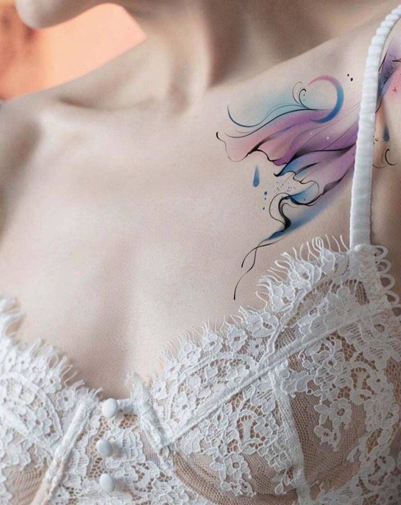 美人鱼尾添加设计纹身图片_胸部水彩美人鱼纹身图案