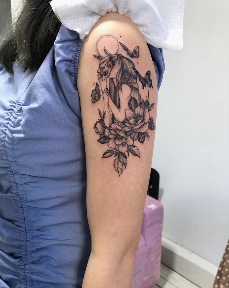 蝴蝶素花纹身图片_肩部手臂新传统老传统纹身图案