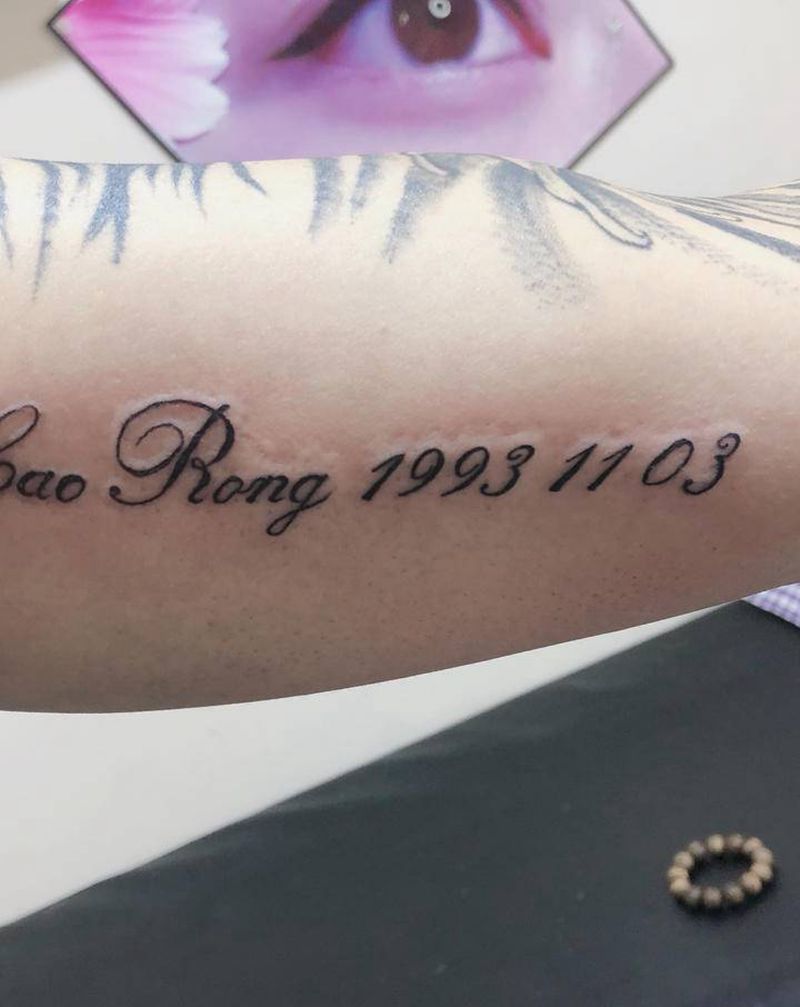 字母纹身图片_手部手臂老传统新传统纹身图案