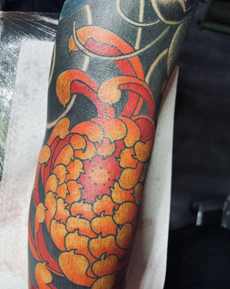 G花臂菊花纹身图片_手臂纹身图案