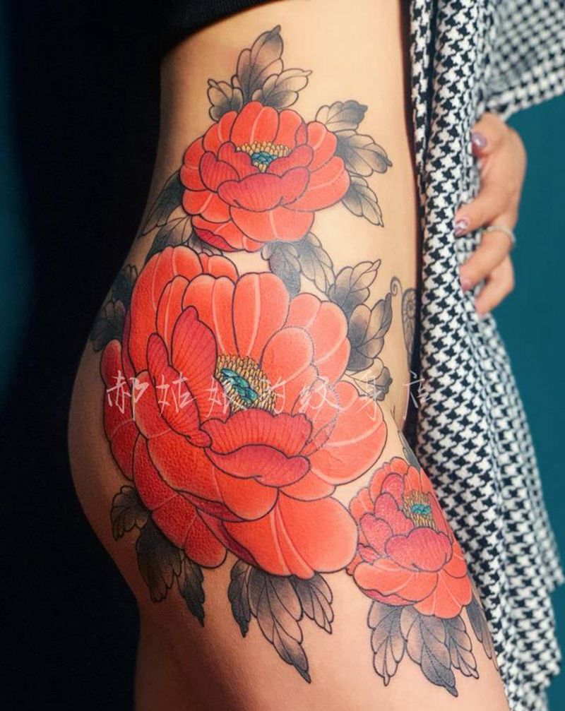 牡丹花开纹身图片_臀部腰部新传统牡丹花纹身图案