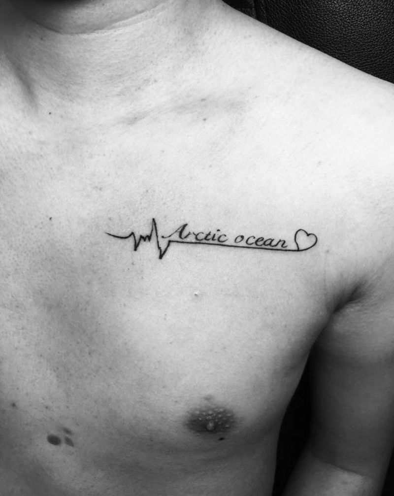 英文纹身图片_胸部花体字图腾纹身图案