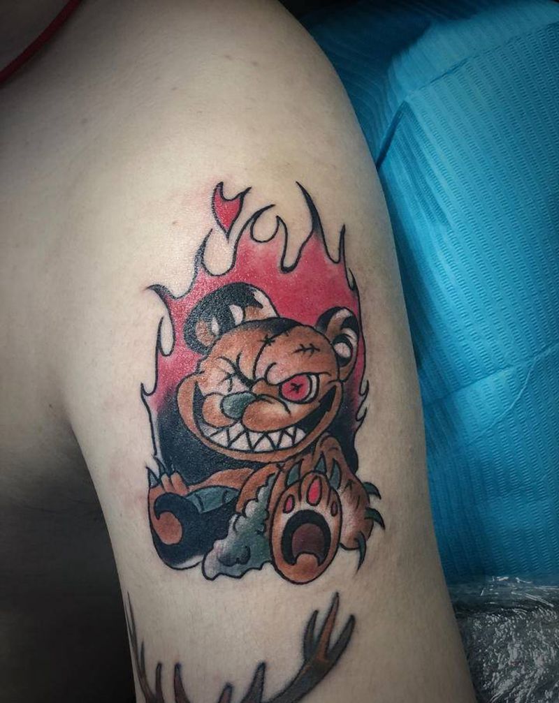 暴力熊纹身图片_肩部新传统纹身图案