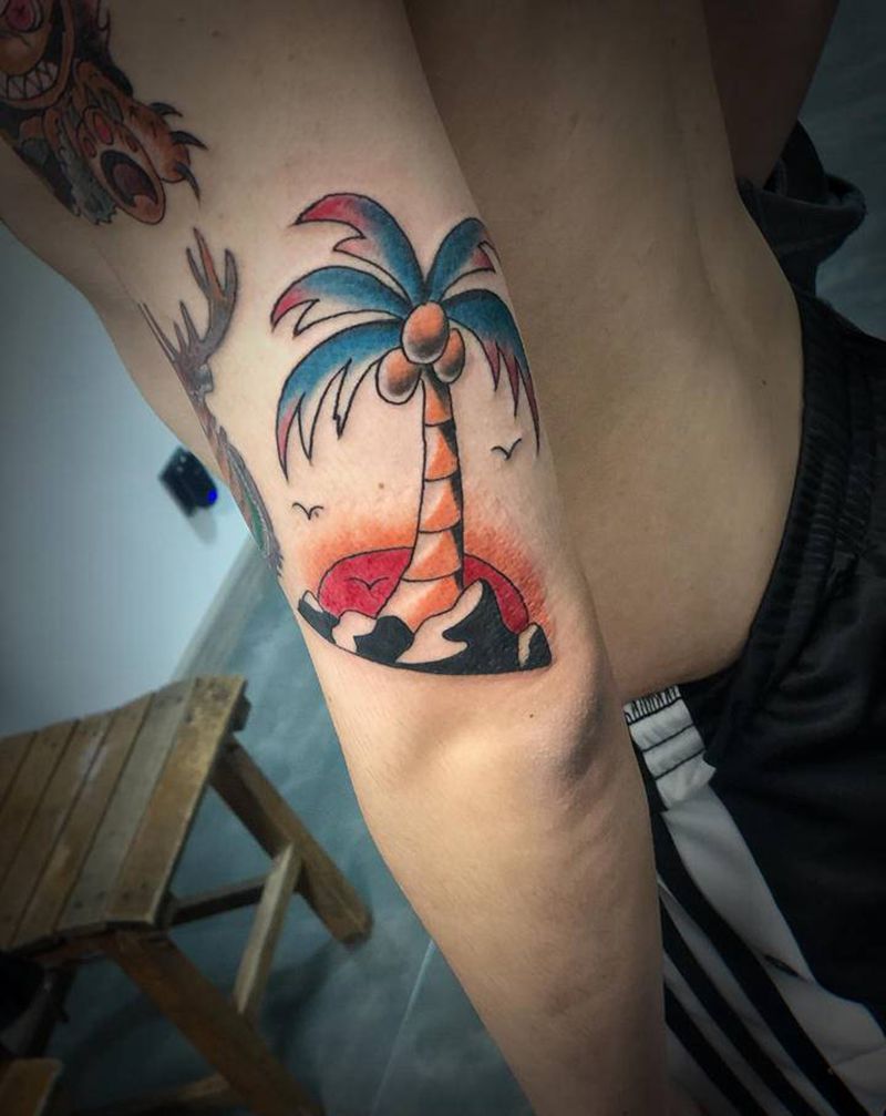 椰子树纹身图片_肩部新传统纹身图案