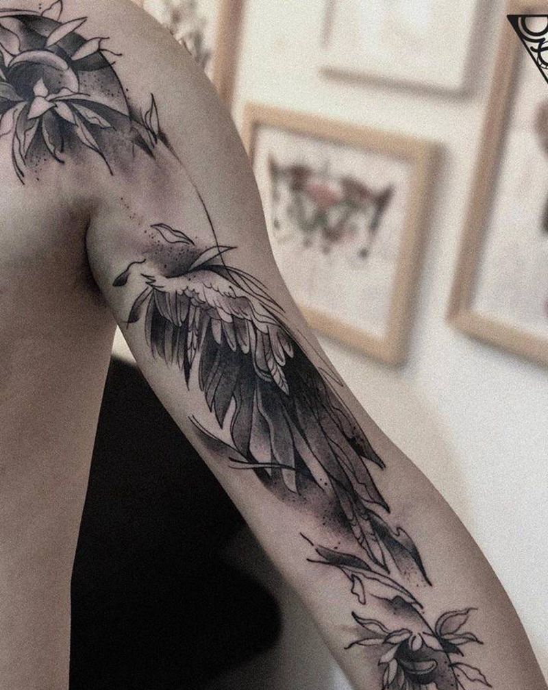 定制速写翅膀纹身图片_翅膀向日葵纹身图案
