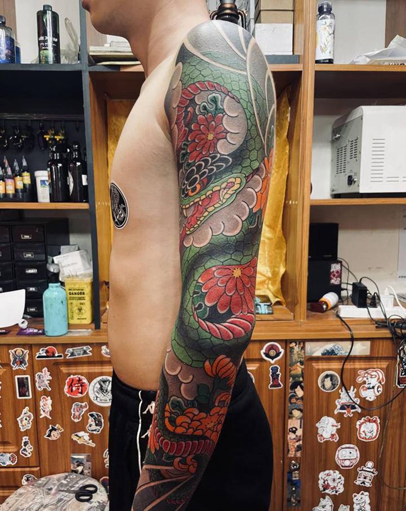 日式蛇 花臂纹身图片_手臂老传统纹身图案