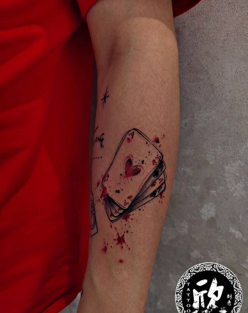 扑克纹身图片_手臂水彩扑克小图案纹身图案