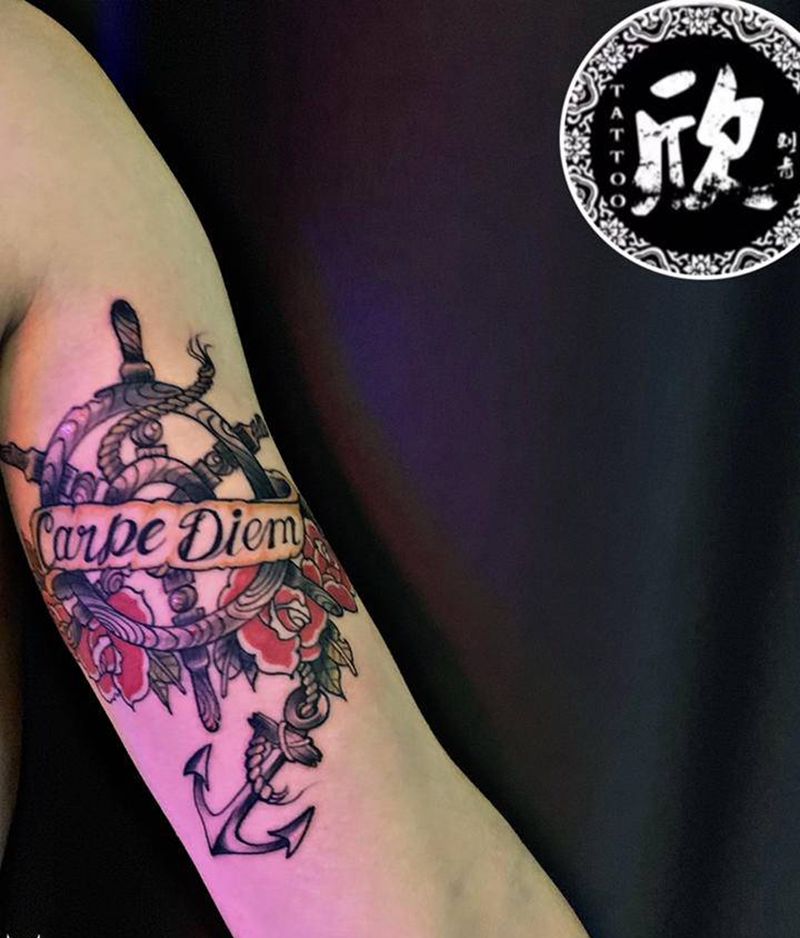 船舵纹身图片_手臂New Schoolschool船舵纹身图案