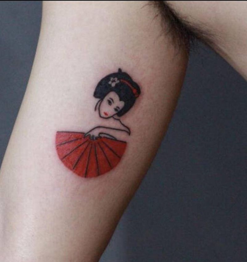 袖里藏娇纹身图片_手臂老传统清新纹身图案