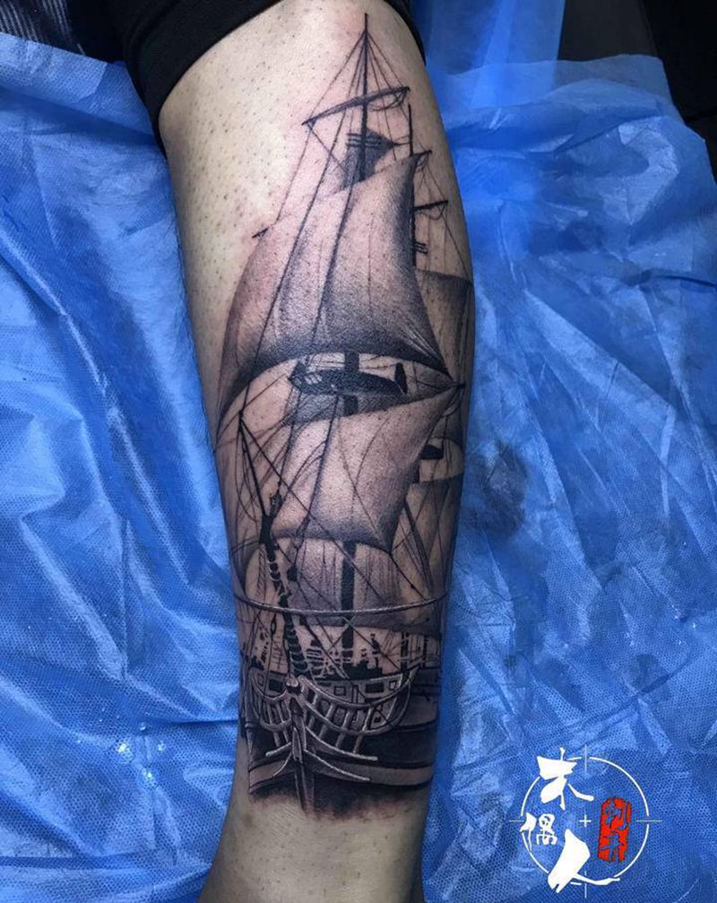 帆船陆续更新纹身图片_腿部纹身图案