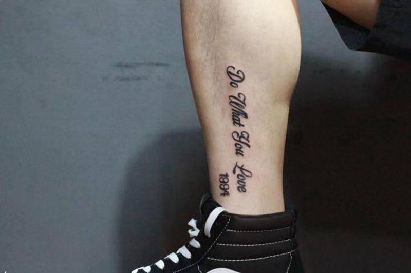 英文纹身图片_腿部英文纹身图案