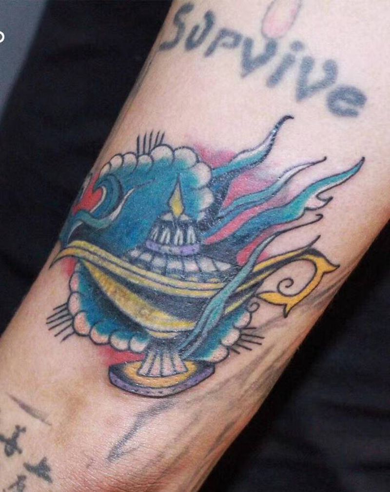 阿拉丁覆盖纹身图片_手臂Old School纹身图案