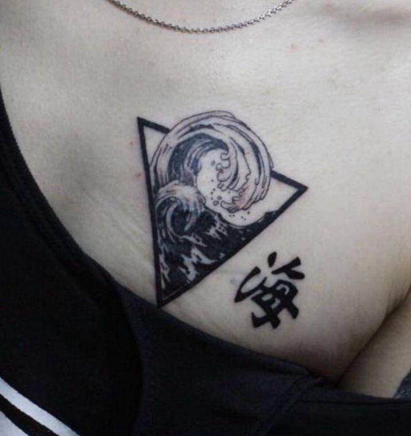 山海纹身图片_胸部手臂点刺纹身图案