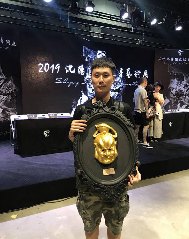 2019沈阳国际纹身艺术节纹身图片_腿部纹身图案