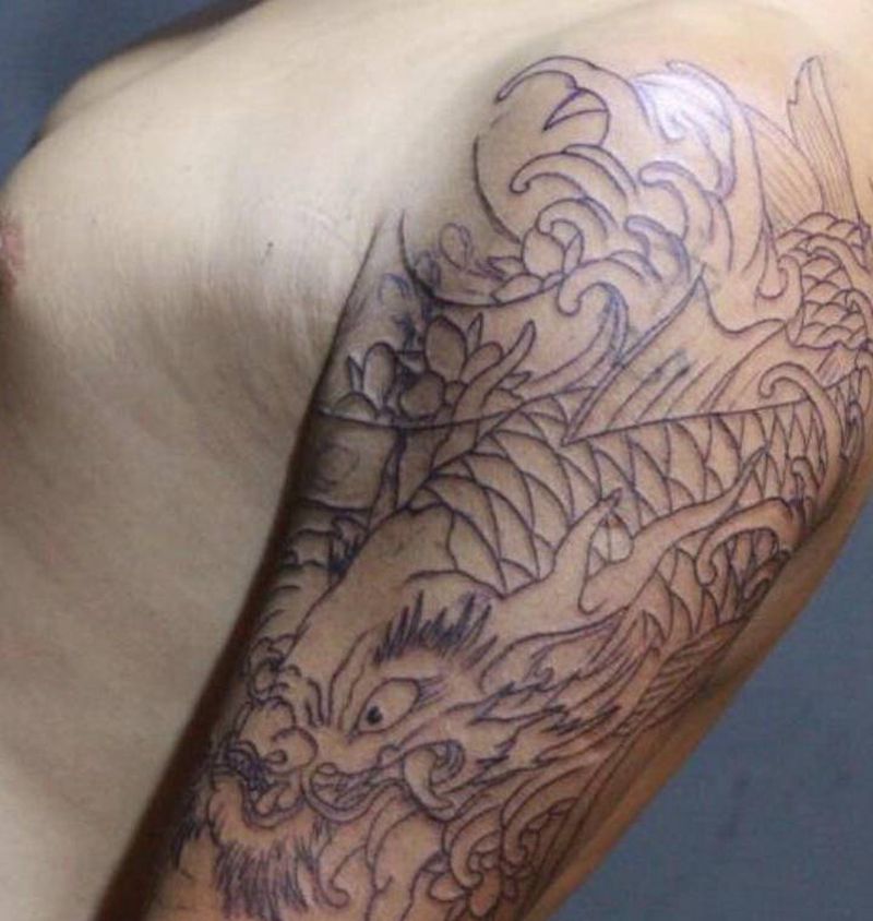 鳌鱼纹身图片_手臂新传统纹身图案