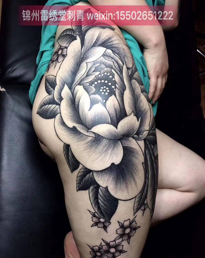 花纹身纹身图片_腿部点刺欧美写实花花纹身图案