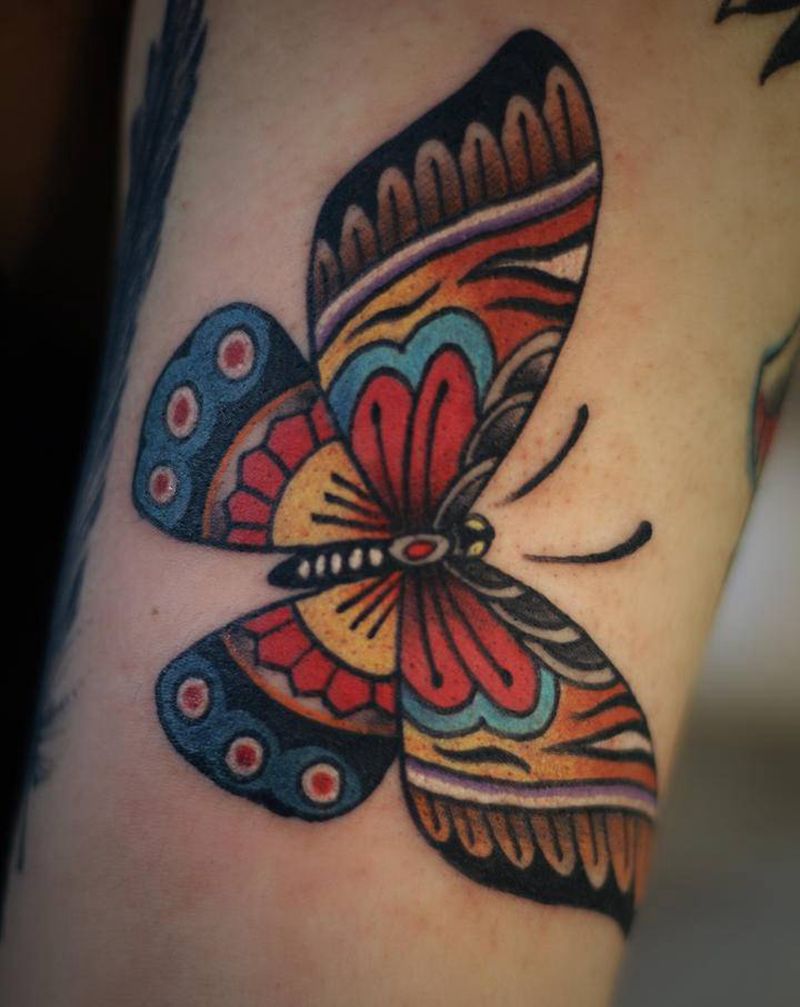 蝴蝶纹身图片_手臂Old School纹身图案