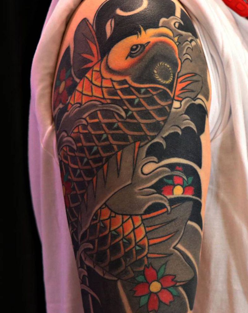 日式鲤鱼纹身图片_老传统鲤鱼纹身图案