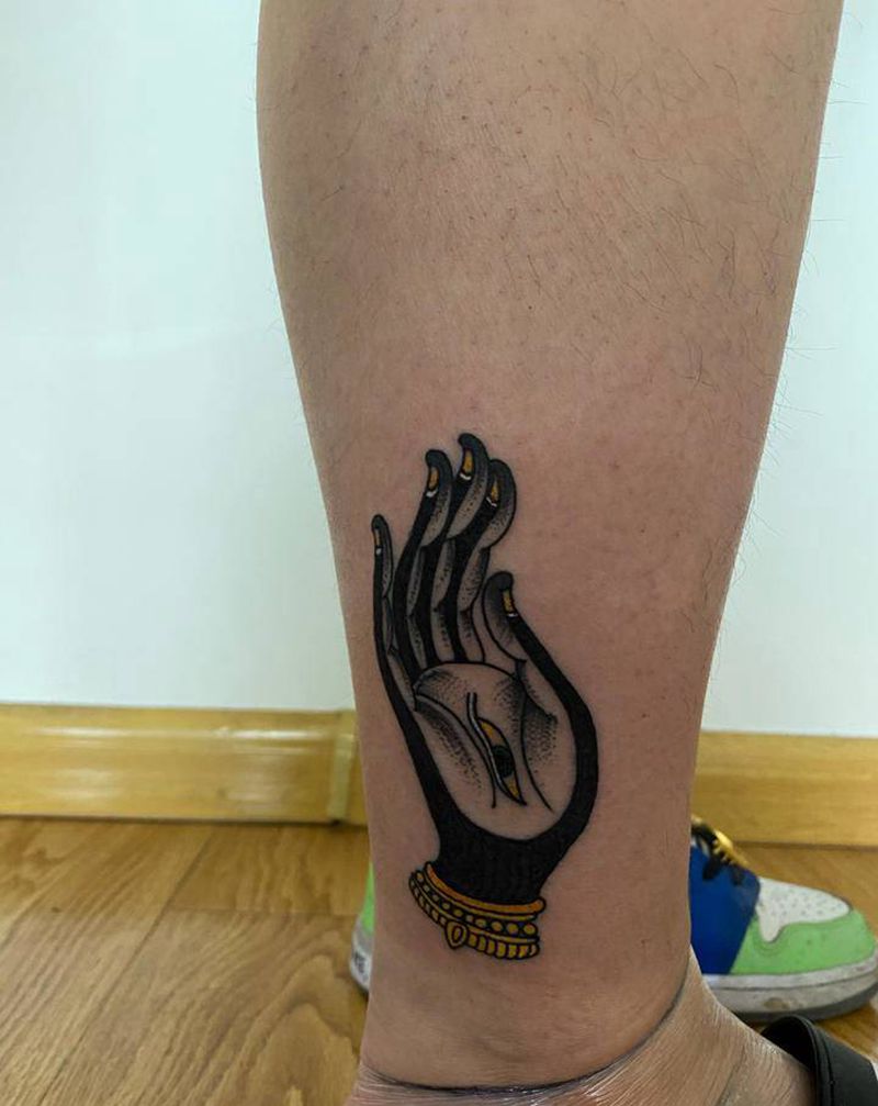 度母纹身图片_腿部Old School纹身图案