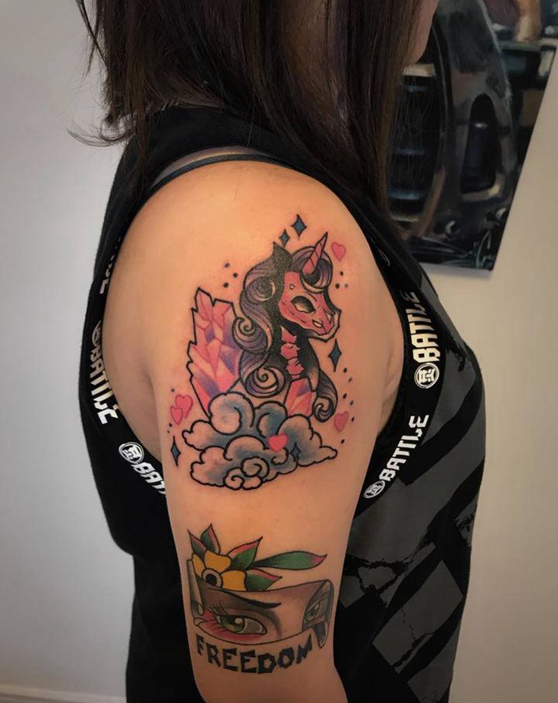 独角兽纹身图片_手臂纹身图案