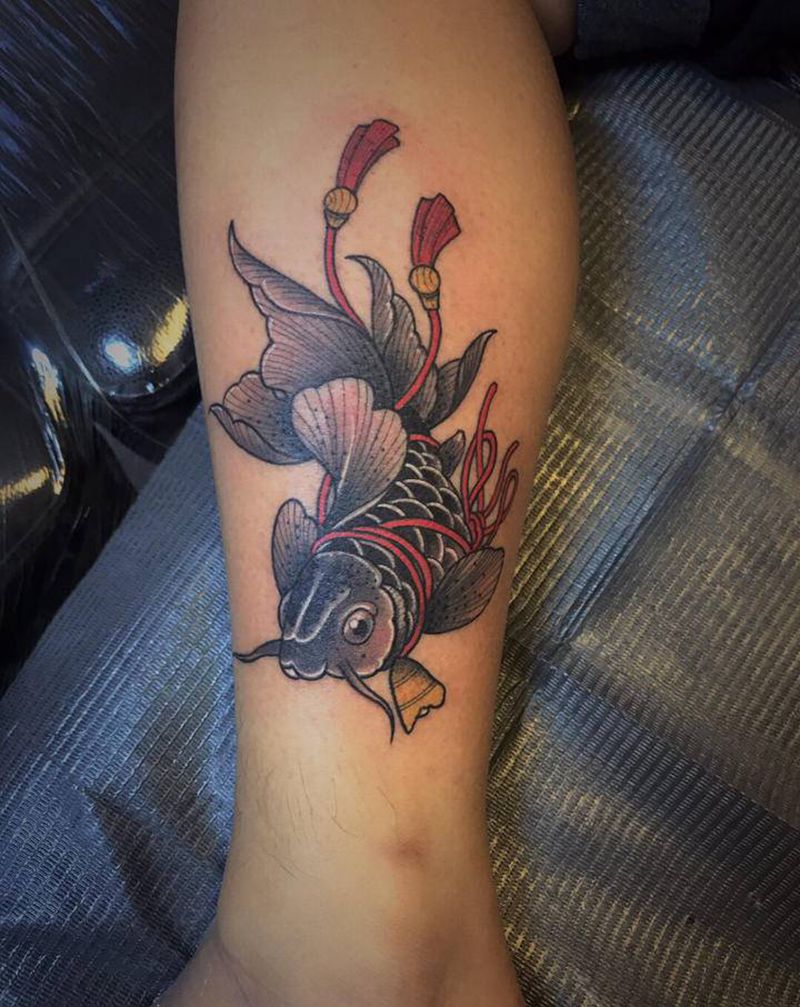 金鱼纹身纹身图片_腿部纹身图案