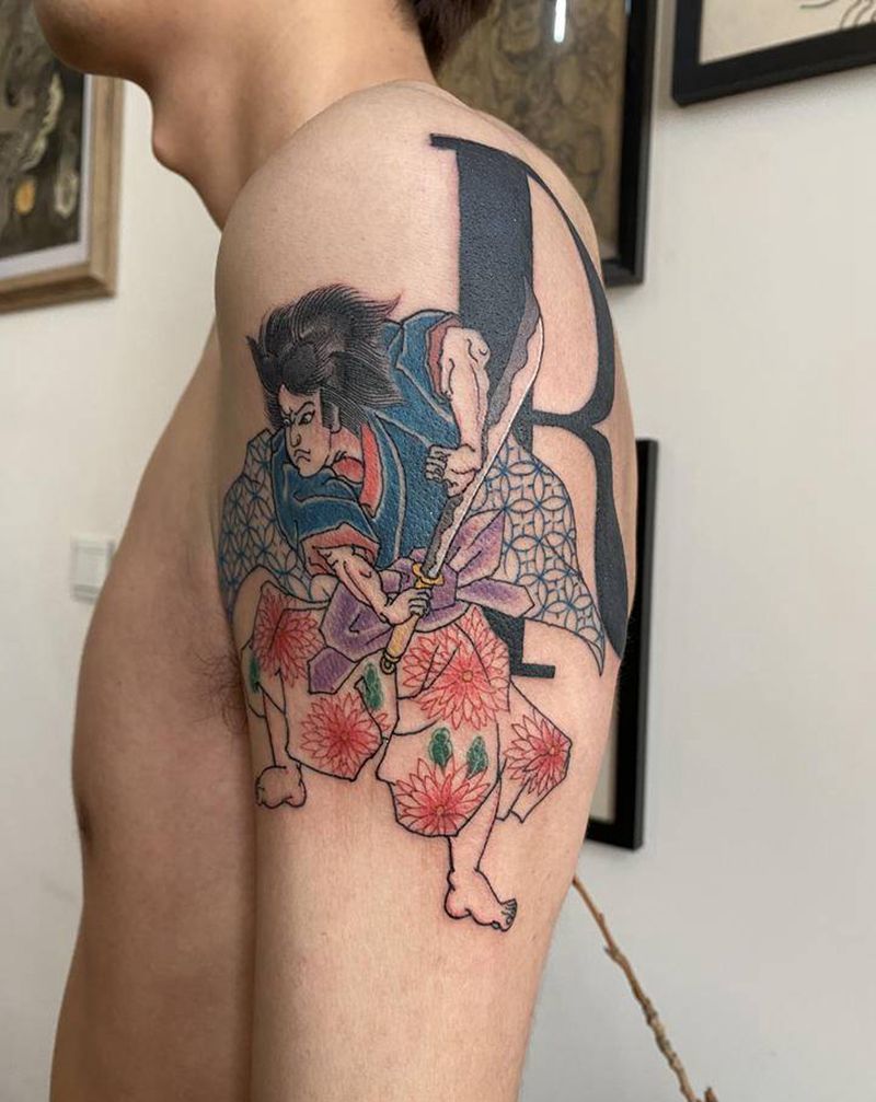 ！！！纹身图片_肩部老传统纹身图案