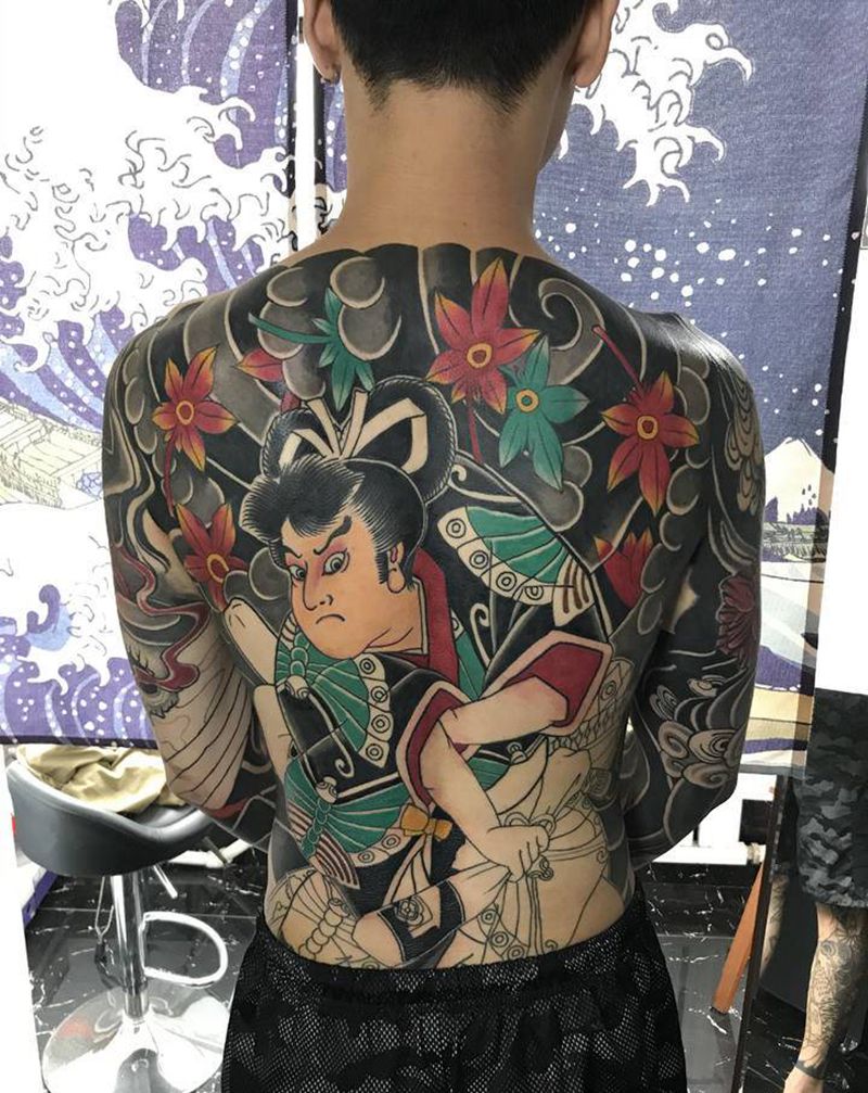 未完待续纹身图片_背部腿部老传统纹身图案