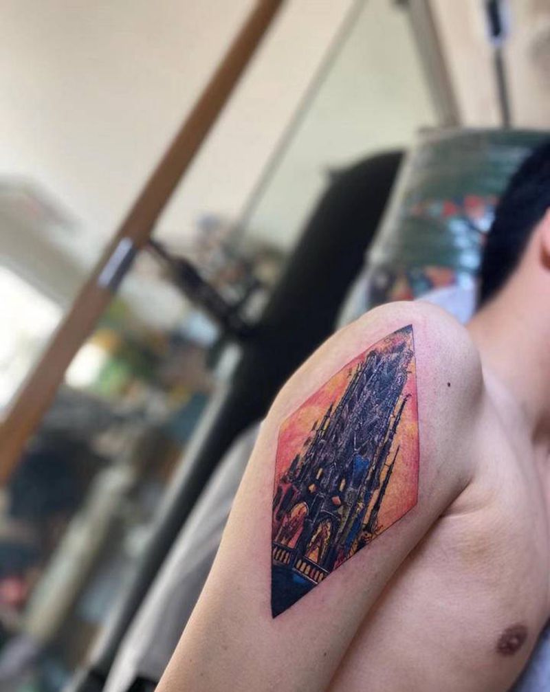 ！纹身图片_肩部几何水彩纹身图案