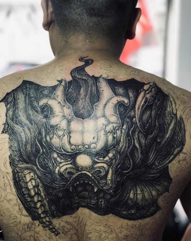 石雕满背纹身图片_背部石雕满背纹身图案