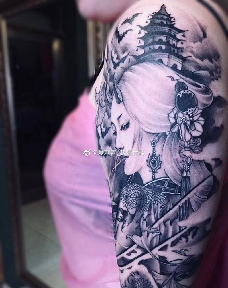 完成纹身图片_肩部纹身图案