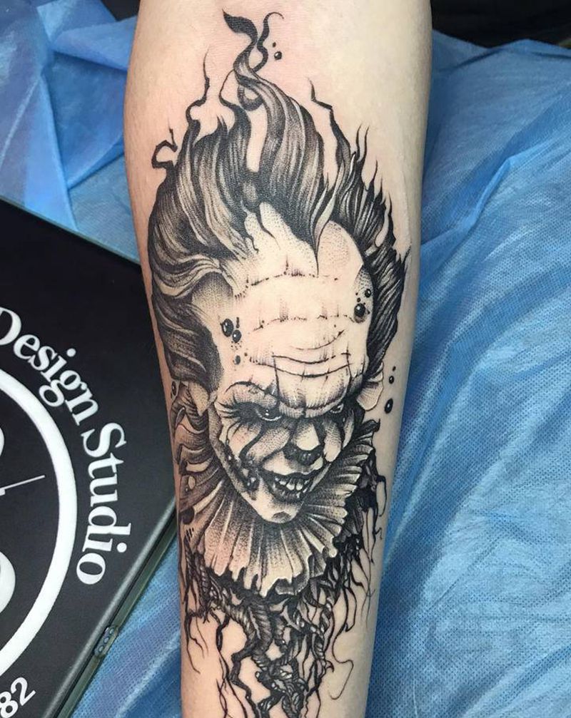 小丑回魂纹身图片_手臂点线纹身图案