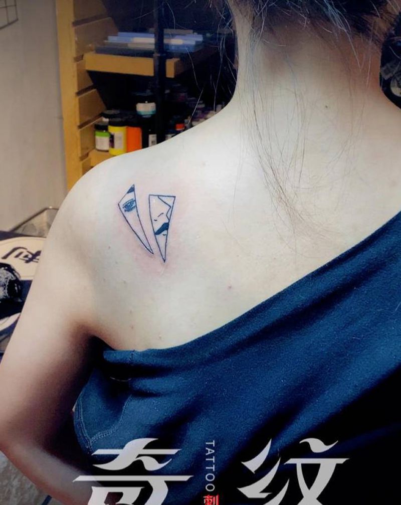 小清新纹身图片_背部几何纹身图案