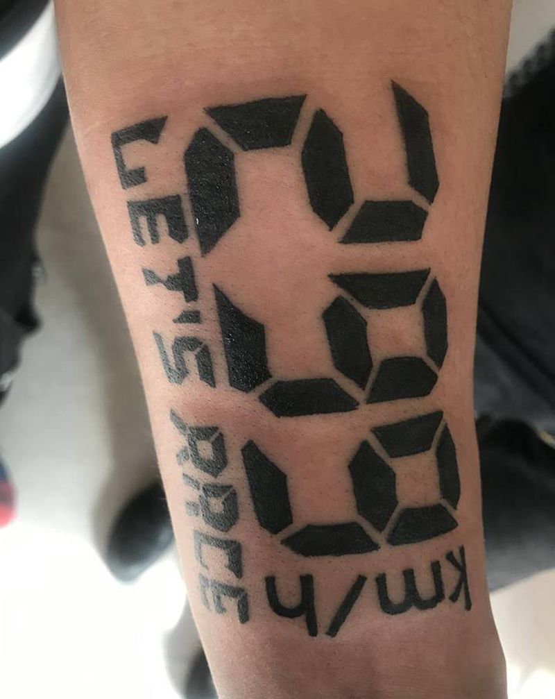 脉速表纹身图片_手臂纹身图案