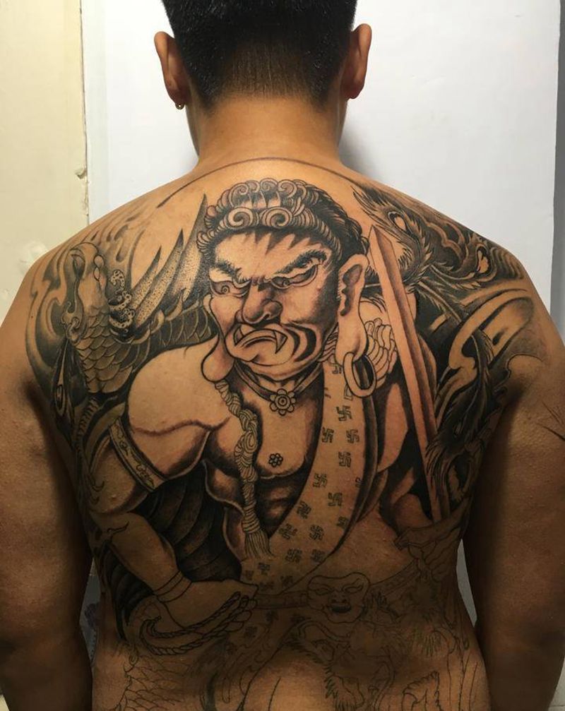 不动冥王未完成纹身图片_背部纹身图案