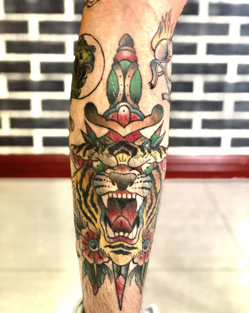 old school小腿拼纹身图片_腿部Old School纹身图案