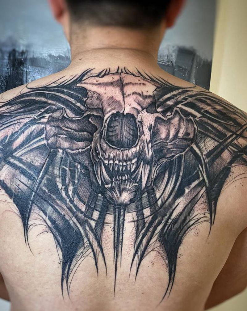 暗黑系纹身图片_背部点刺图腾暗黑系纹身图案