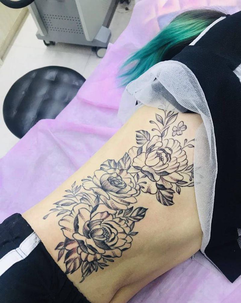 素花纹身图片_腰部纹身图案