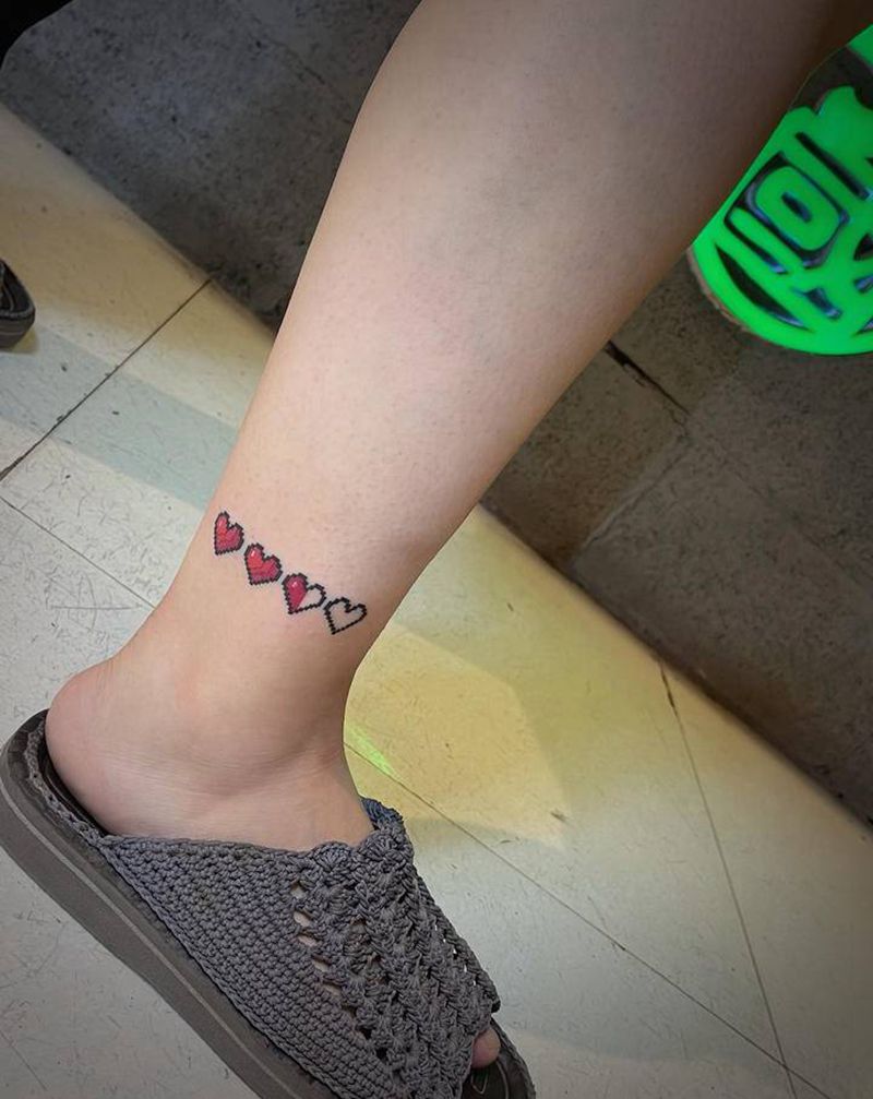 马赛克心纹身图片_腿部水彩纹身图案