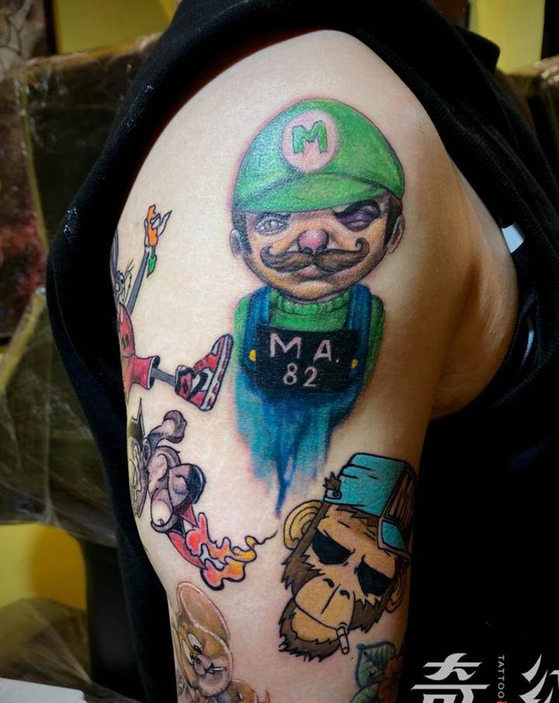 花臂拼接纹身图片_手臂New School纹身图案