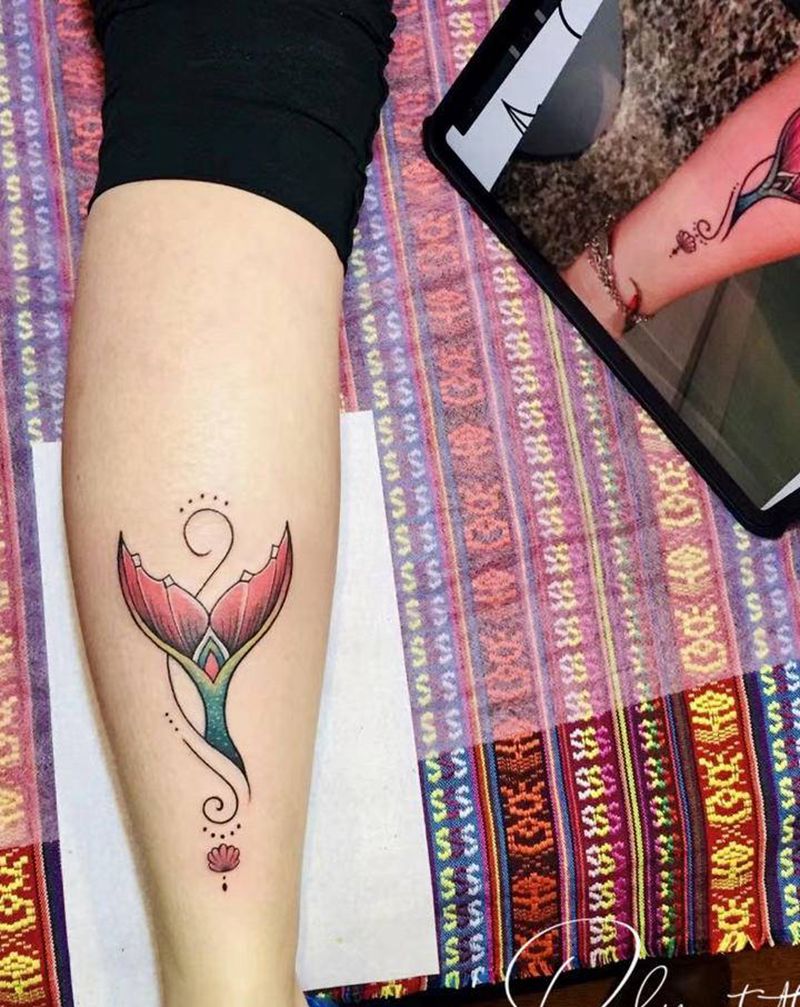 人鱼尾纹身图片_腿部纹身图案