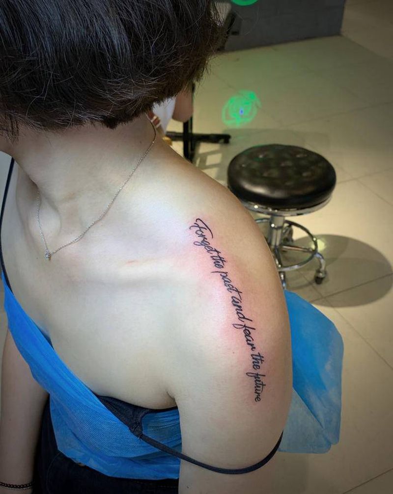 字母纹身图片_肩部图腾纹身图案