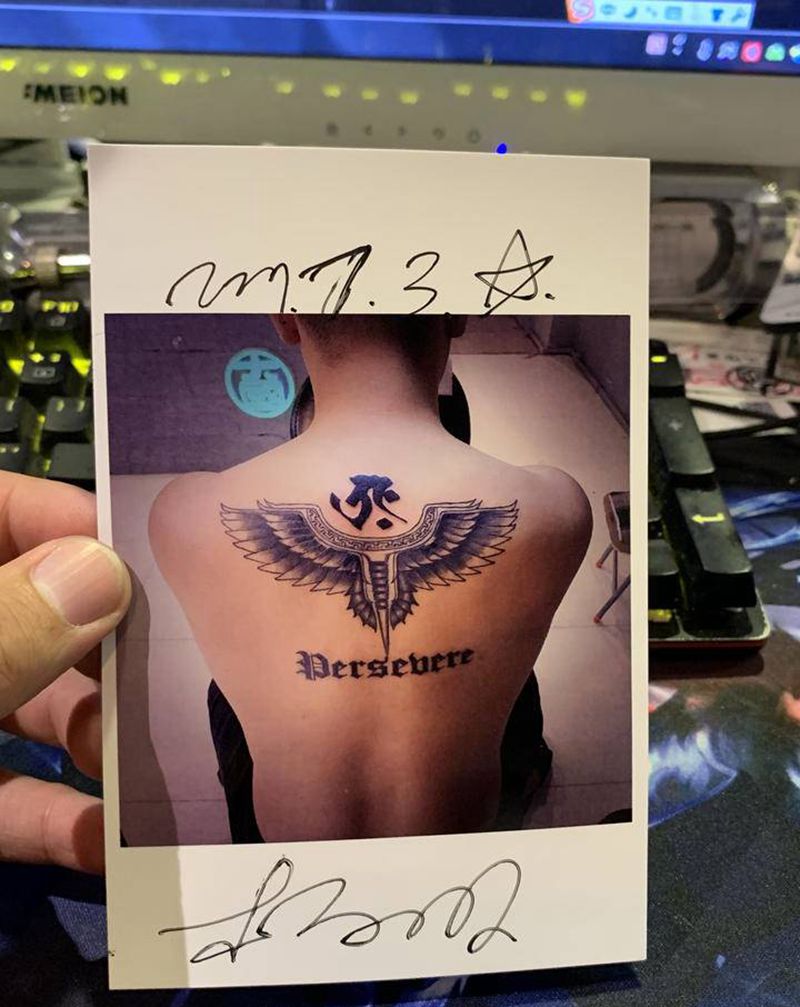 生肖梵文纹身图片_背部图腾纹身图案